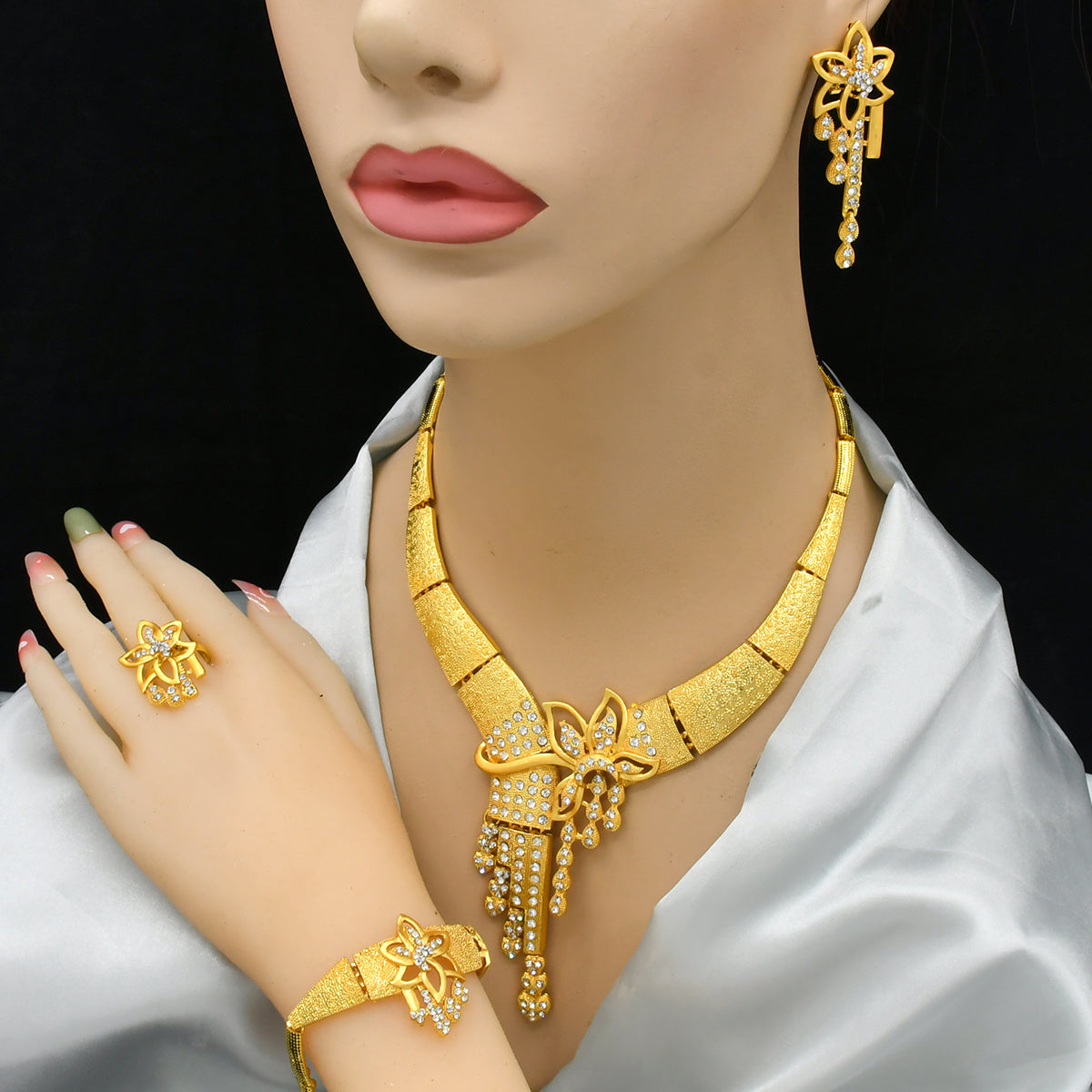 Golden Middle Eastern Jewelry Box | Ideal Gift for Weddings, Festivals, Mothers, or Sisters|s-626