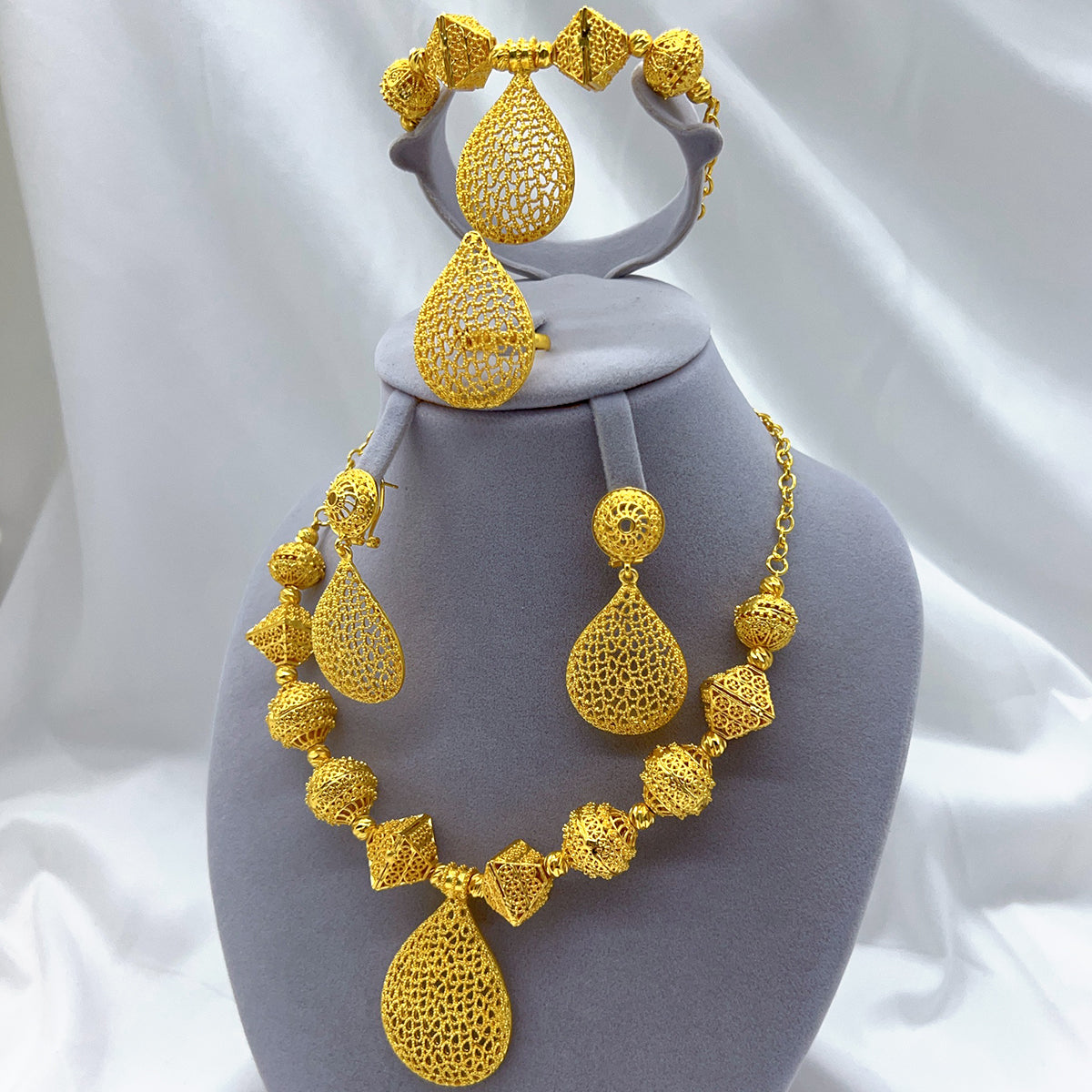 Dubai Style Ethnic Jewelry Set | Carved Golden Style | For Muslim Women｜s-740
