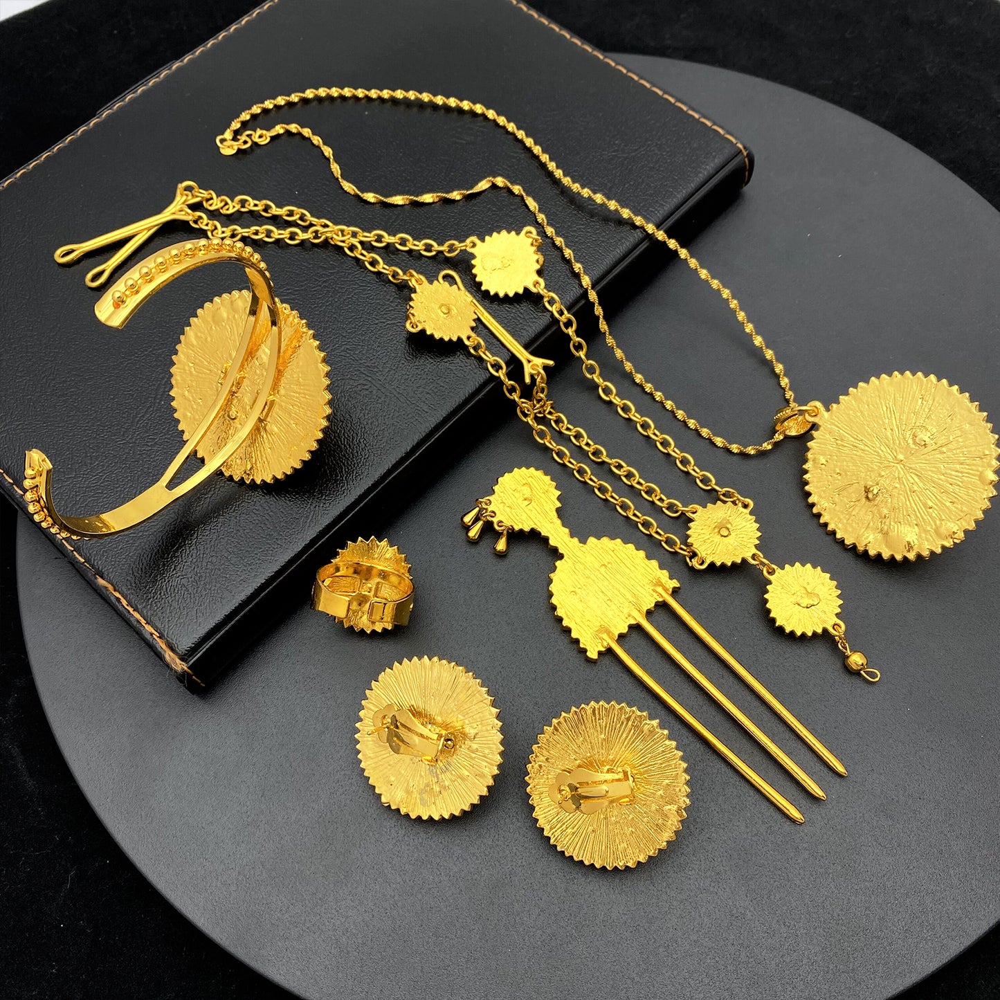 Middle Eastern Gold | Saudi Bridal Set | Traditional Necklace, Stud Earrings, Ring, Bracelet｜a-09